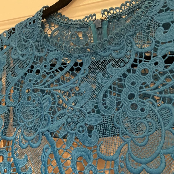 Monique Lhuillier Cocktail Mini Dress Bell Sleeve Eyelet - Picture 3 of 4